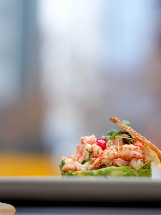 Avocadotatar mit Flusskrebsen